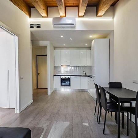Lux Apartment 2 Milano Metro M2 Exterior foto